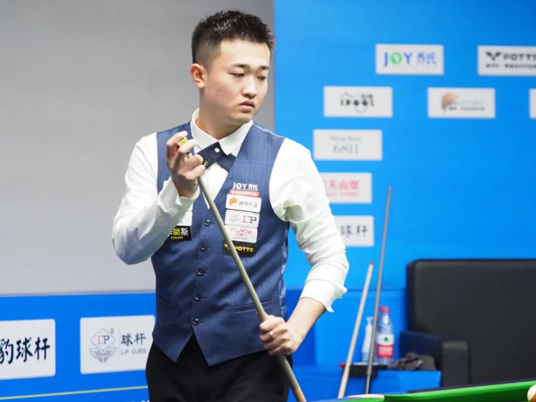 塔帅在采访 塔帅在采访