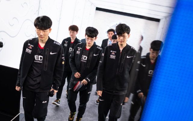 让强打线陷 让强打线陷